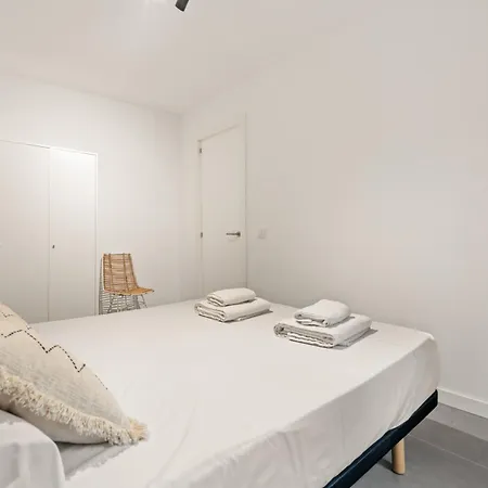 公寓 Flateli Espronceda 01 *