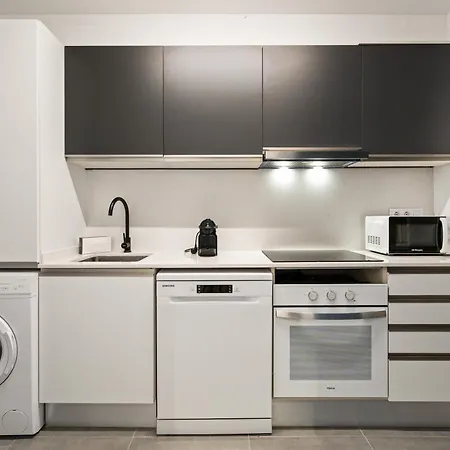 Flateli Espronceda 01 * برشلونة